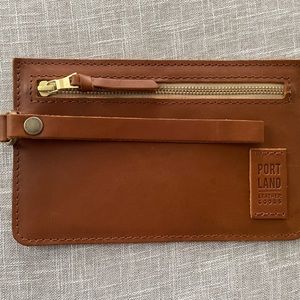 Portland Leather Goods Honey Adriana Pouch
